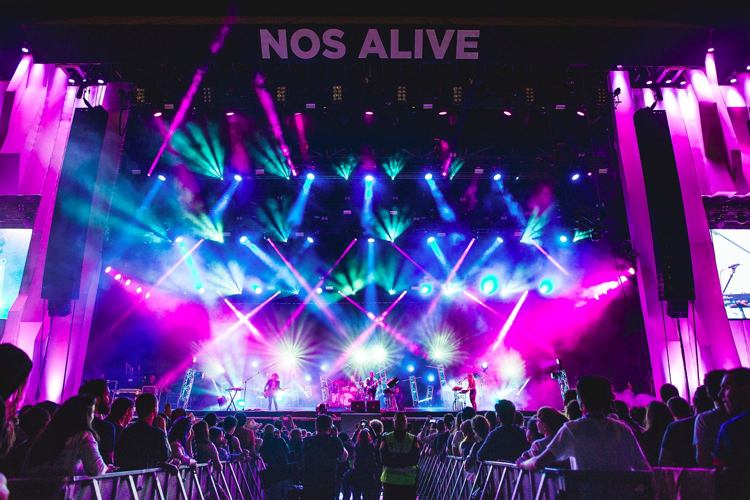 M83